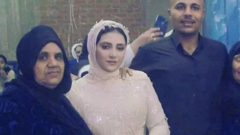 والدة عروس المنوفية تحتفل بإحالة قاتل ابنتها للمفتي: "هوزع رز بلبن على الجيران"